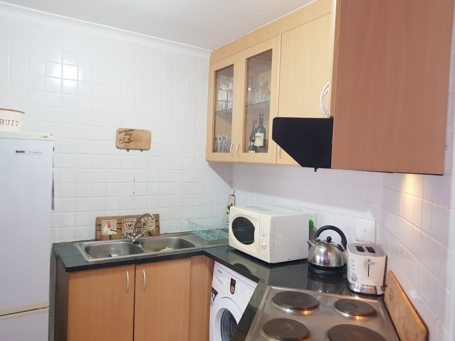 To Let 3 Bedroom Property for Rent in Table View Western Cape